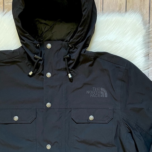 The North Face Men’s Kepplier Black Rain Jacket - Picture 3 of 9